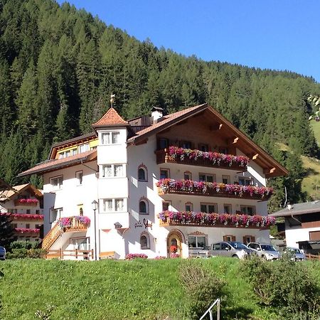Garni B&B Schenk Сельва-ді-Валь-Гардена Екстер'єр фото