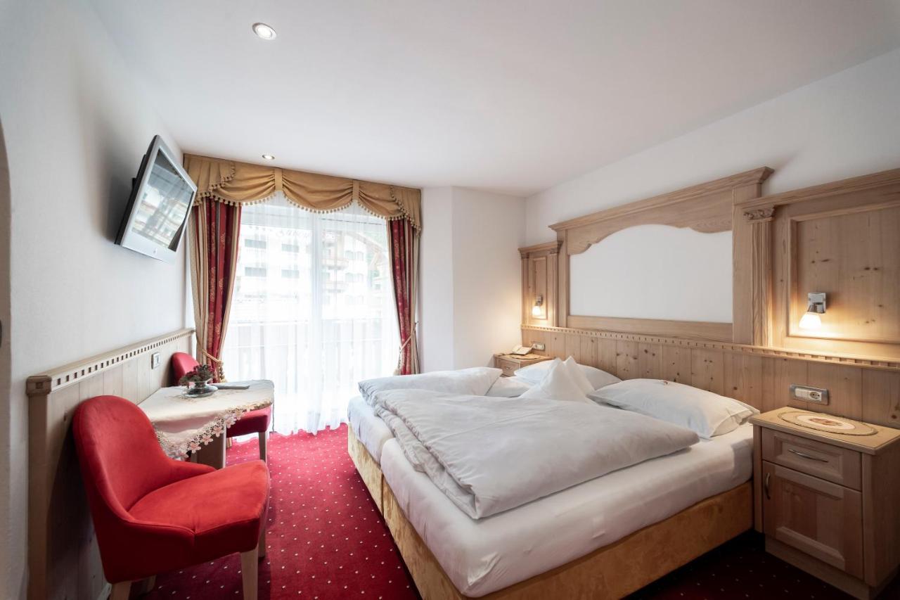 Garni B&B Schenk Сельва-ді-Валь-Гардена Екстер'єр фото
