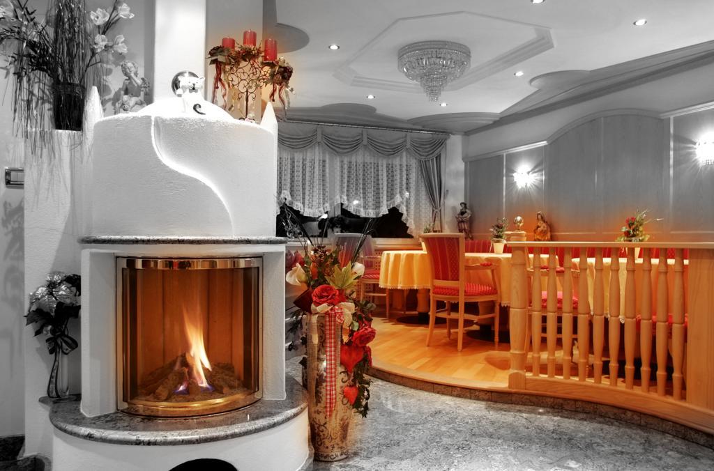 Garni B&B Schenk Сельва-ді-Валь-Гардена Екстер'єр фото